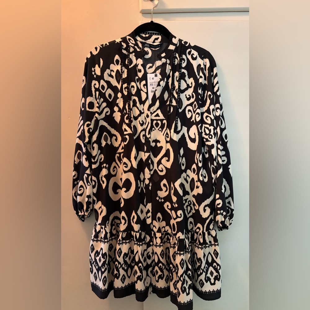 Zara Black And White Dress w/tags